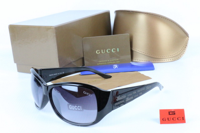 GUCCl Boutique Sunglasses 051